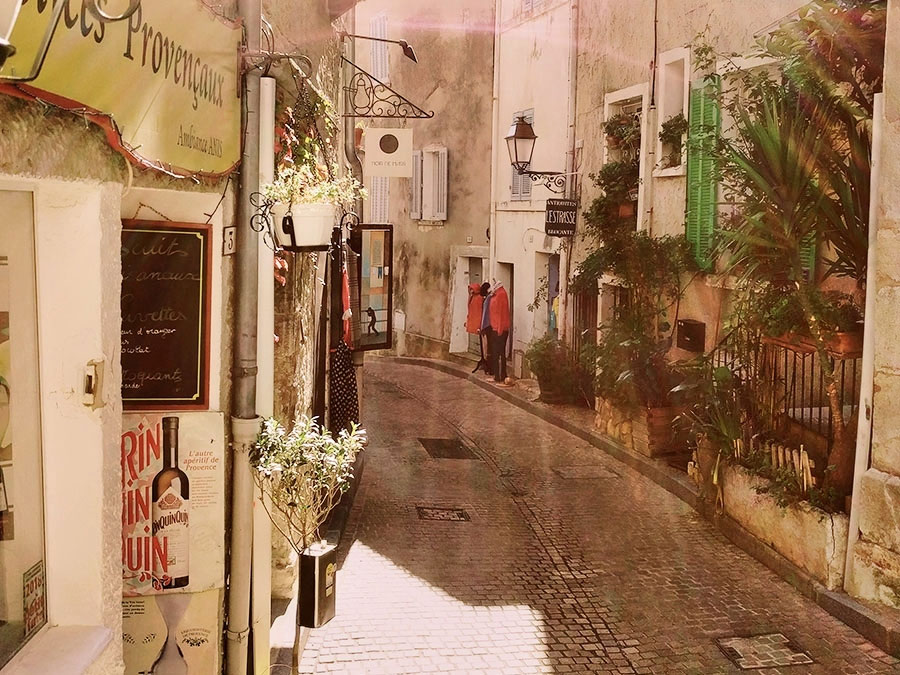 2018N1025CASTELLET003A