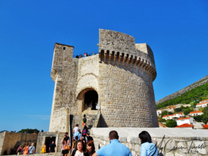 Minceta tower was the site for the 'House of the Undying' (S2 EP10).