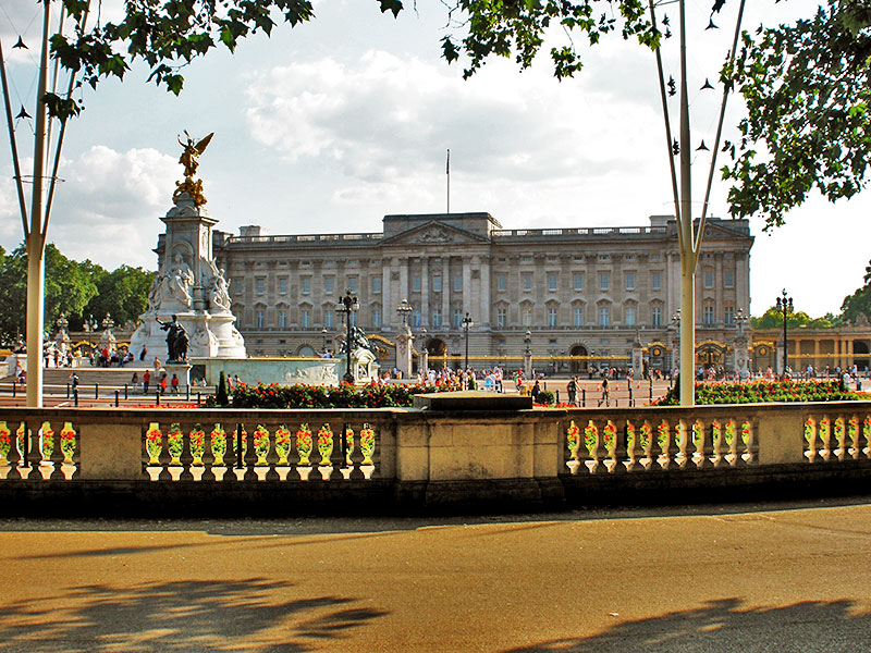 Buckingham Palace, London England