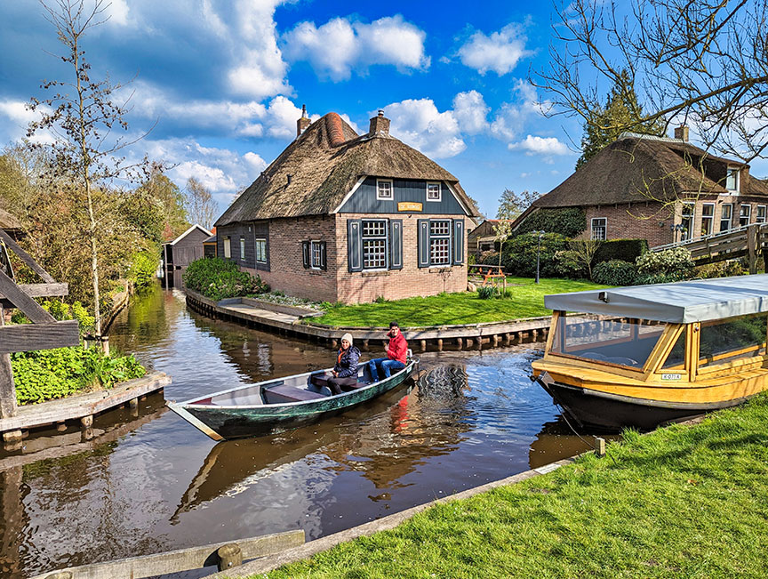 Holland Dream Tour: Giethoorn - Volendam - Zaanse Schans